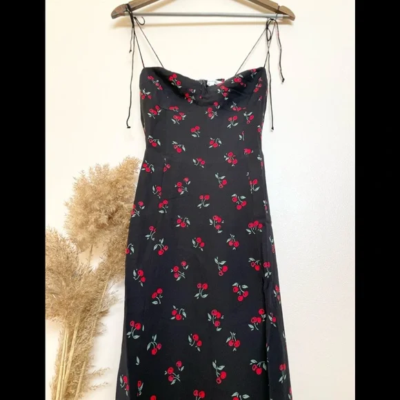 Reformation juliette Dress   👗black cherry AUTHENTIC - Picture 8 of 15